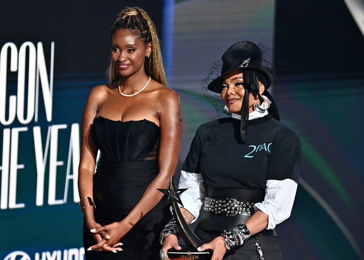 Janet Jackson no palco do BET Awards 2026