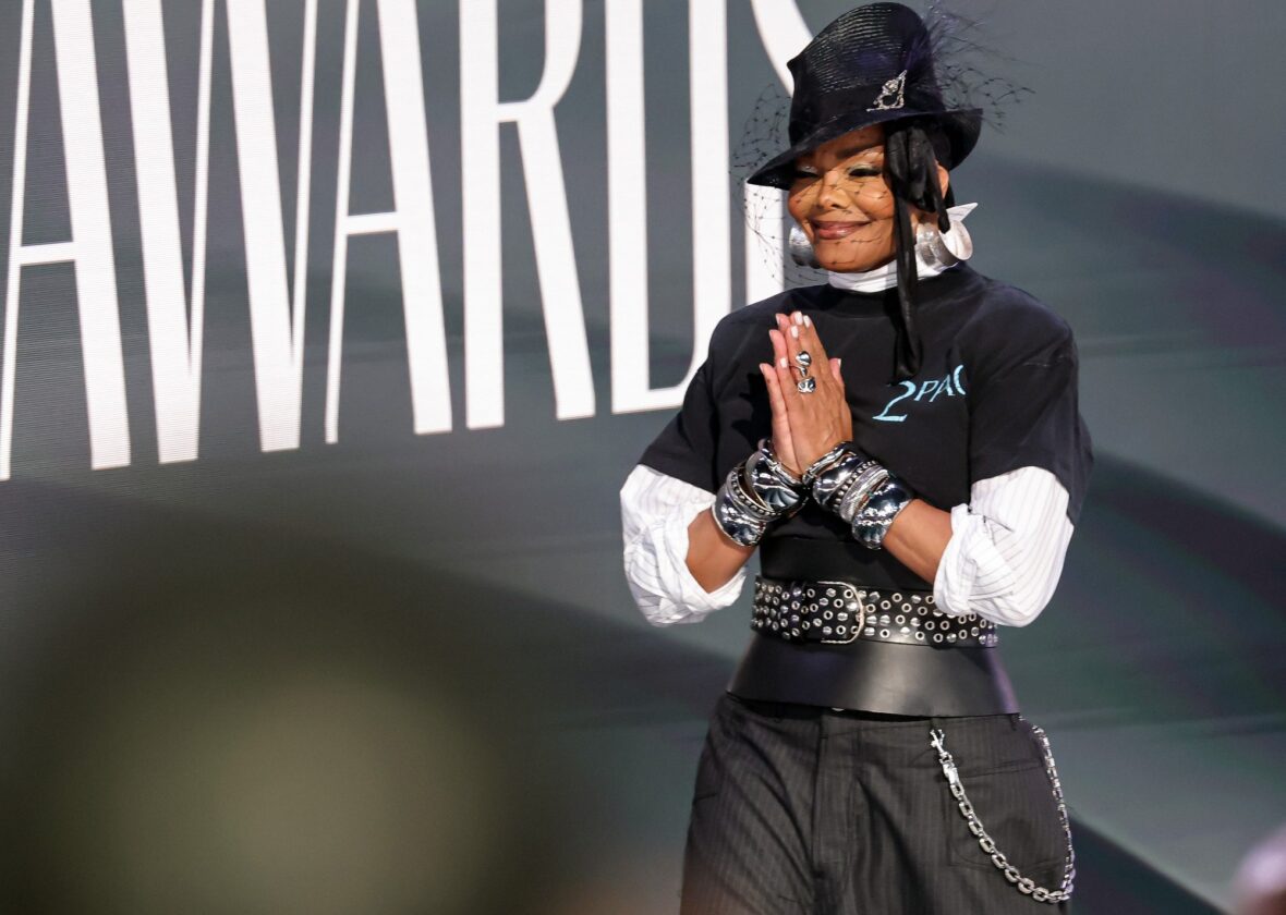 Janet Jackson no palco do BET Awards 2026