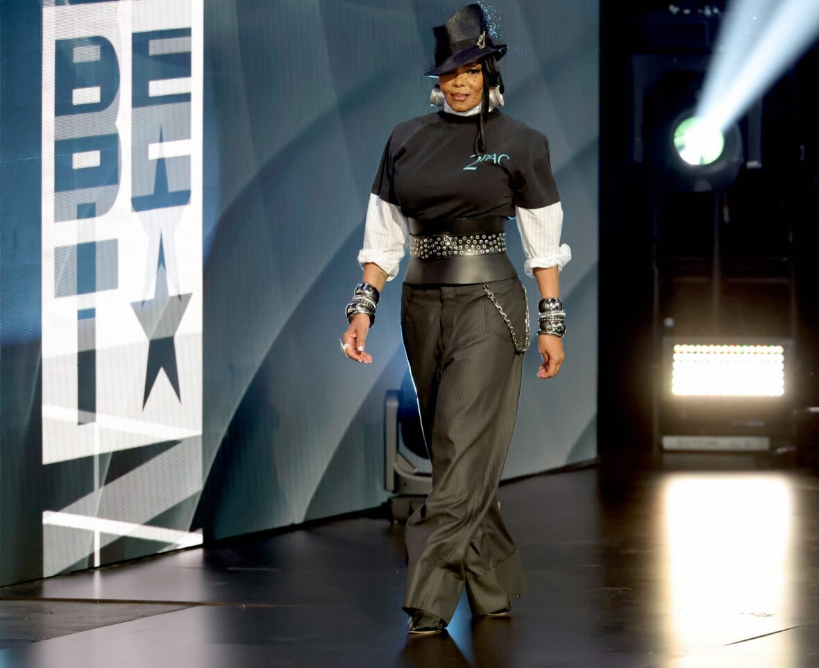 Janet Jackson no palco do BET Awards 2026