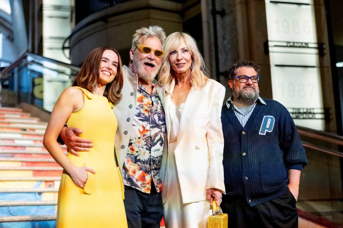 Zoey Deutch, Jeff Bridges, Allison Janney e Bobby Moynihan na estreia de Minions & Monsters
