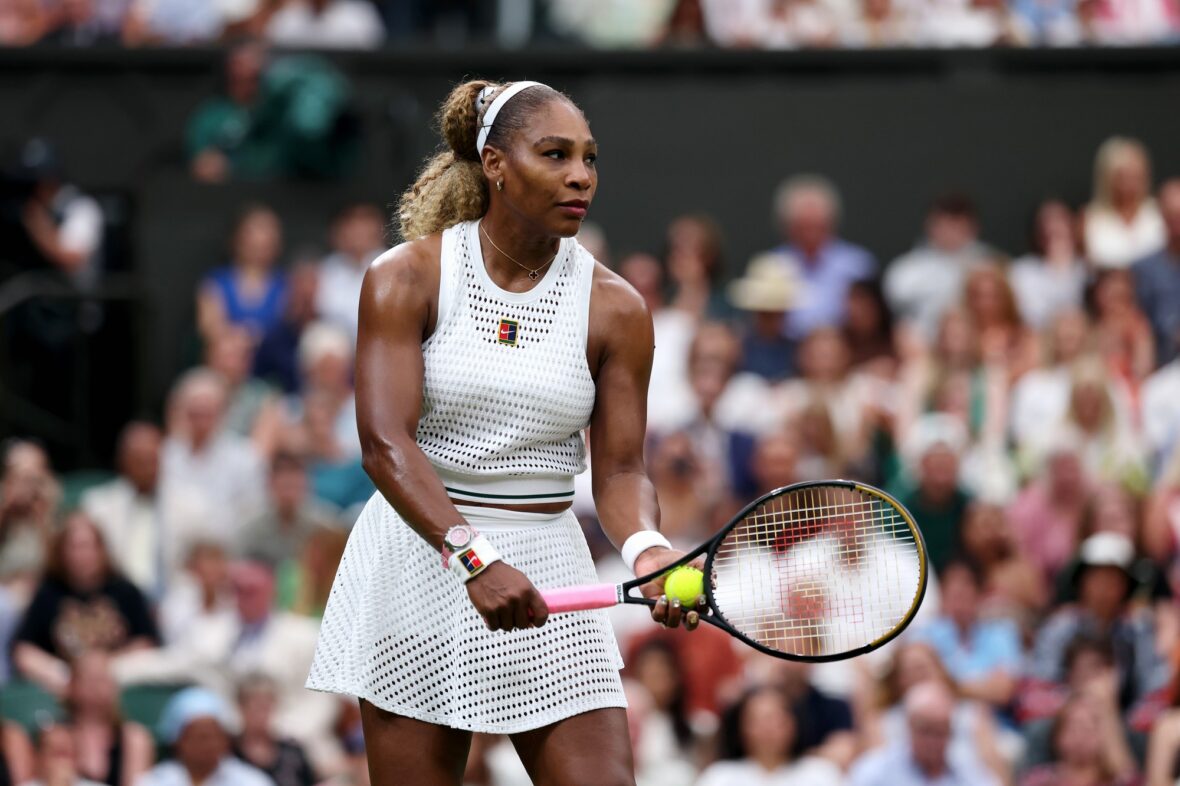 Serena Williams jogando sua primeira partida em Wimbledon em 30 de junho de 2026