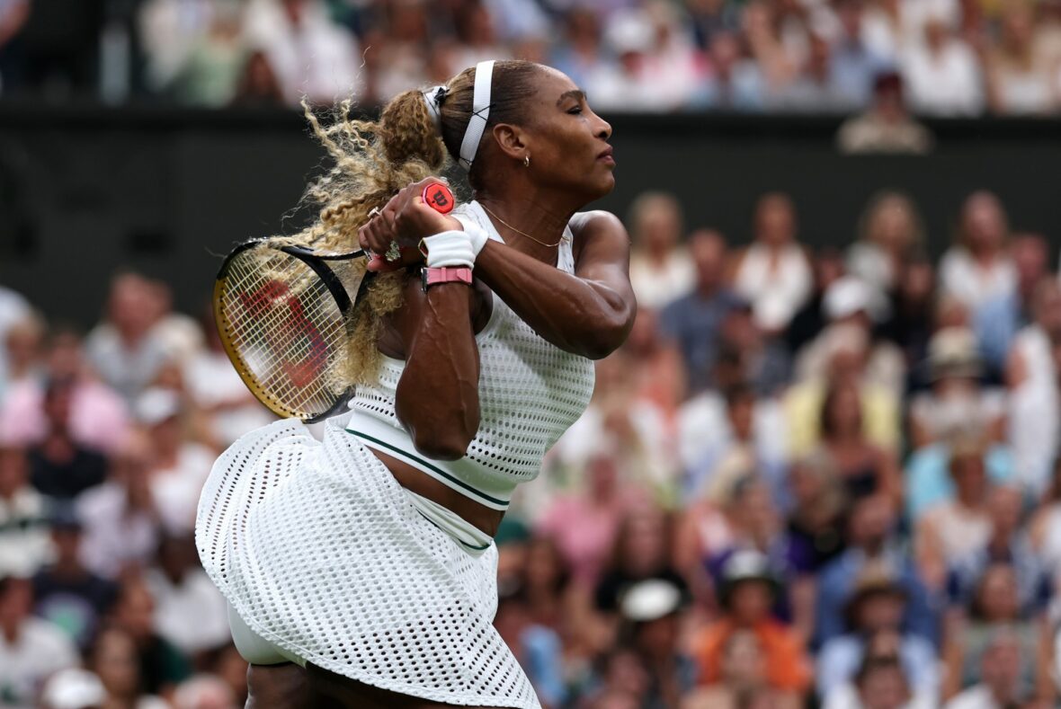 Serena Williams jogando sua primeira partida em Wimbledon em 30 de junho de 2026