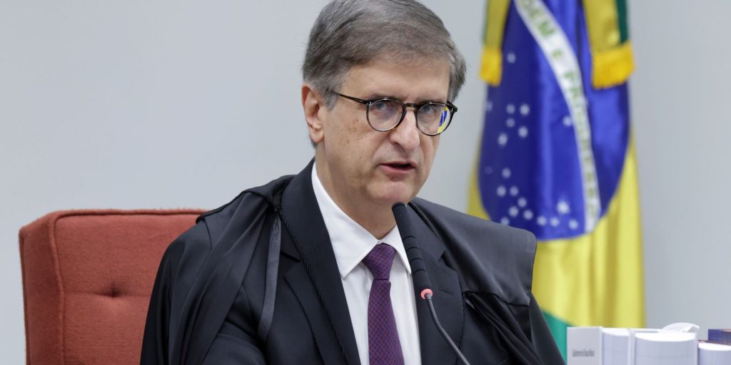 PGR insiste que todos os ministros do STF vejam íntegra dos dados de Vorcaro antes de julgamento