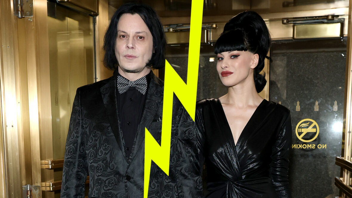 Jack White e Olivia Jean participam do SNL50: The Anniversary Special, foto do casal com um raio no meio para indicar uma separação