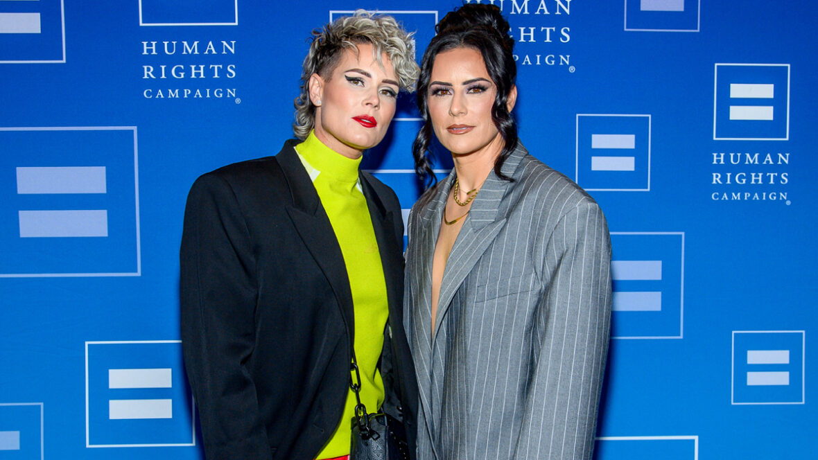 Ali Krieger e Ashlyn Harris participam da Campanha de Direitos Humanos