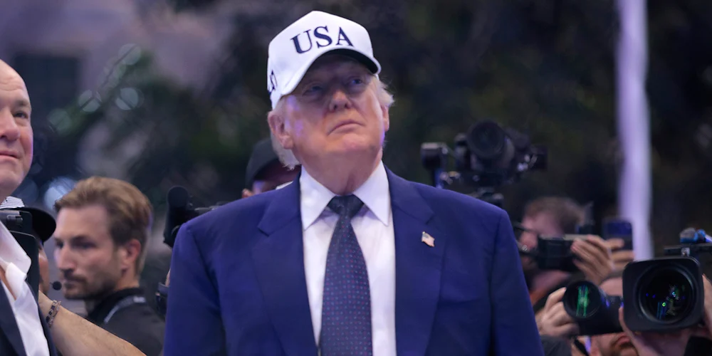 celebridades-donald-trump-ufc Donald Trupm em evento do UFC