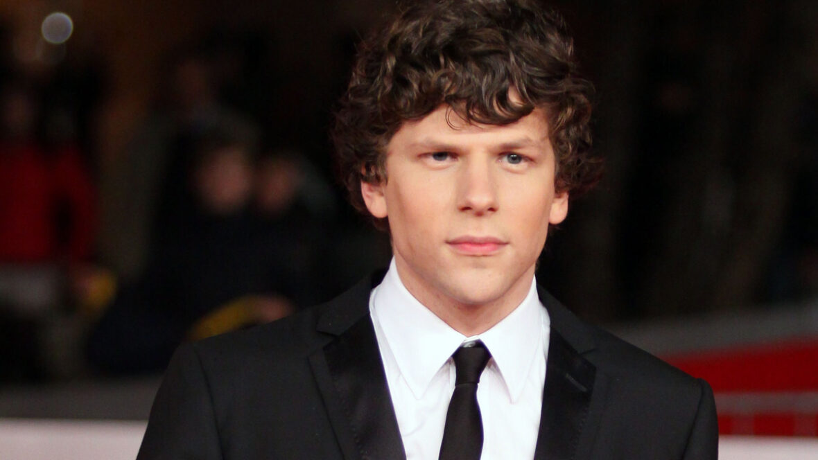jesse-eisenberg-cálculo social Jesse Eisenberg comparece