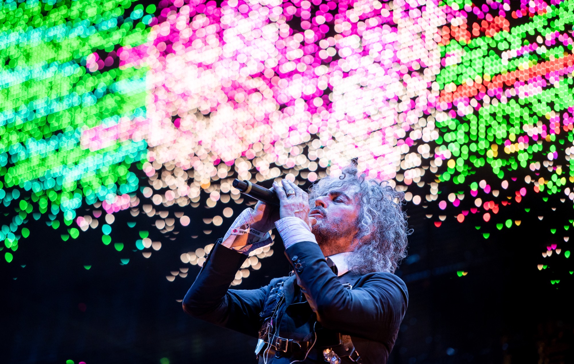 Wayne Coyne of The Flaming Lips performing live - CREDIT: Photo by Pedro Gomes/Redferns/Getty