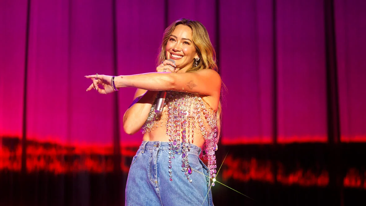passagem de som hilary-duff-vip Hlary Duff se apresenta na noite de abertura da Lucky Me Tour