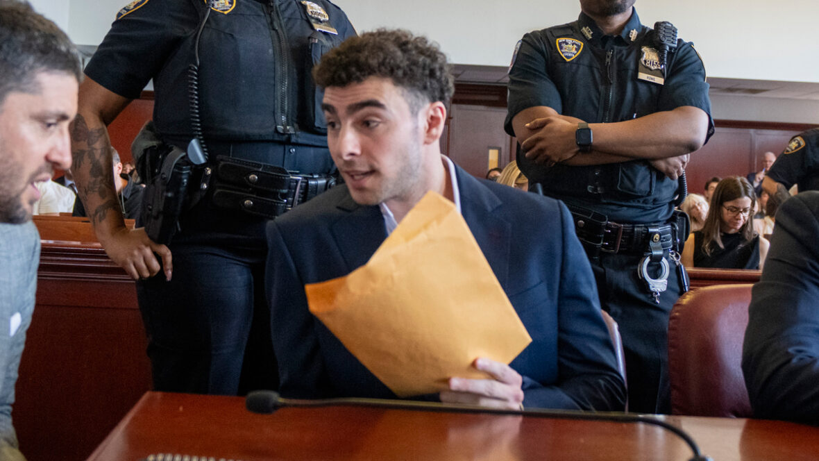 Luigi Mangione em tribunal
