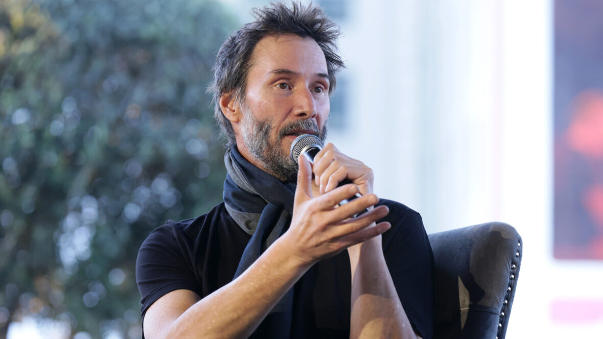 keanu-reeves-lego Keanu Reeves do Dogstar fala no palco do The Drop: Dogstar