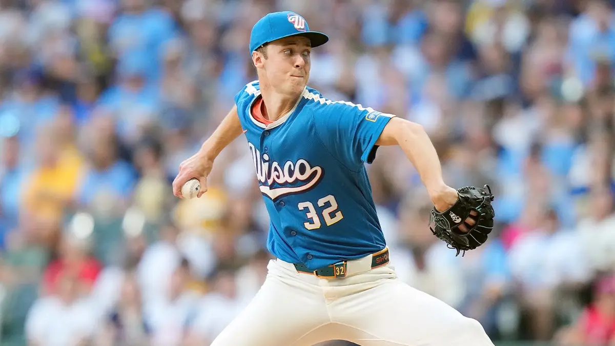 Brewers pitcher Jacob Misiorowski