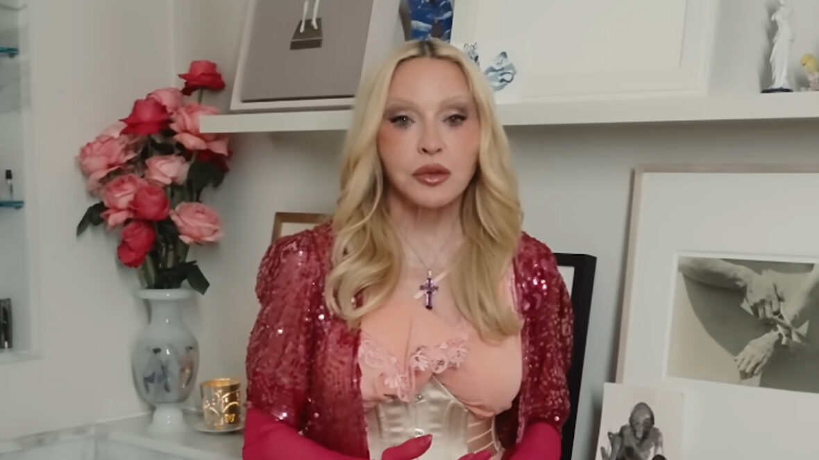 Madonna no banheiro de sua casa em Londres, vídeo da VOgue