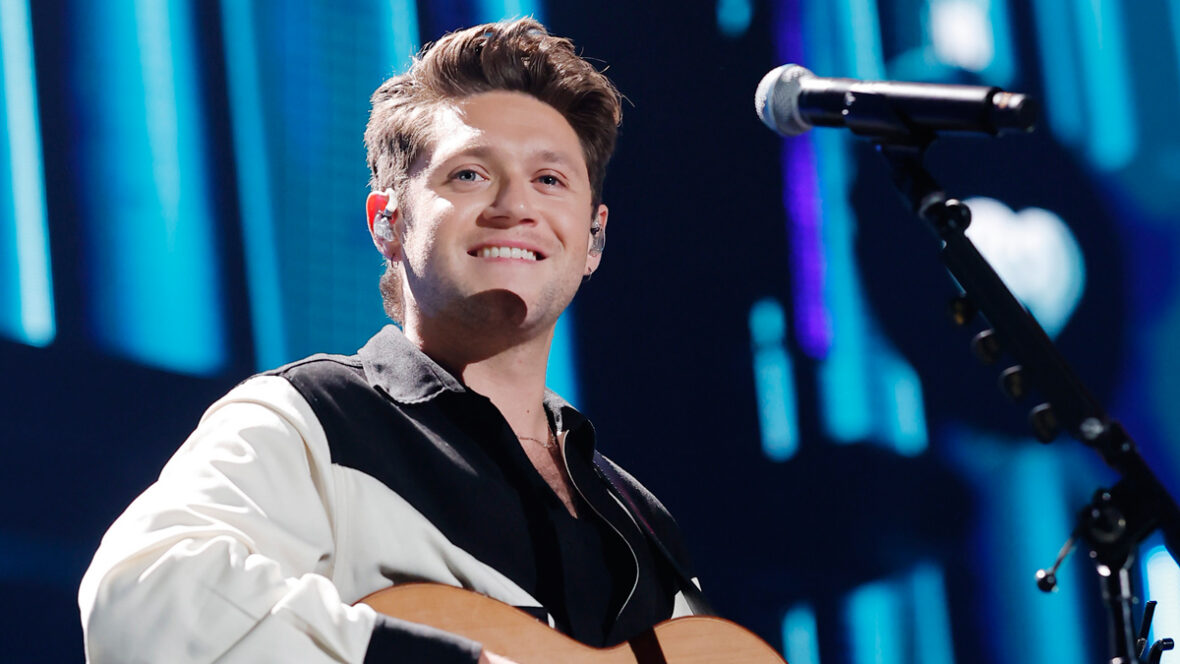 Álbum Jantar Festa de Niall Horan