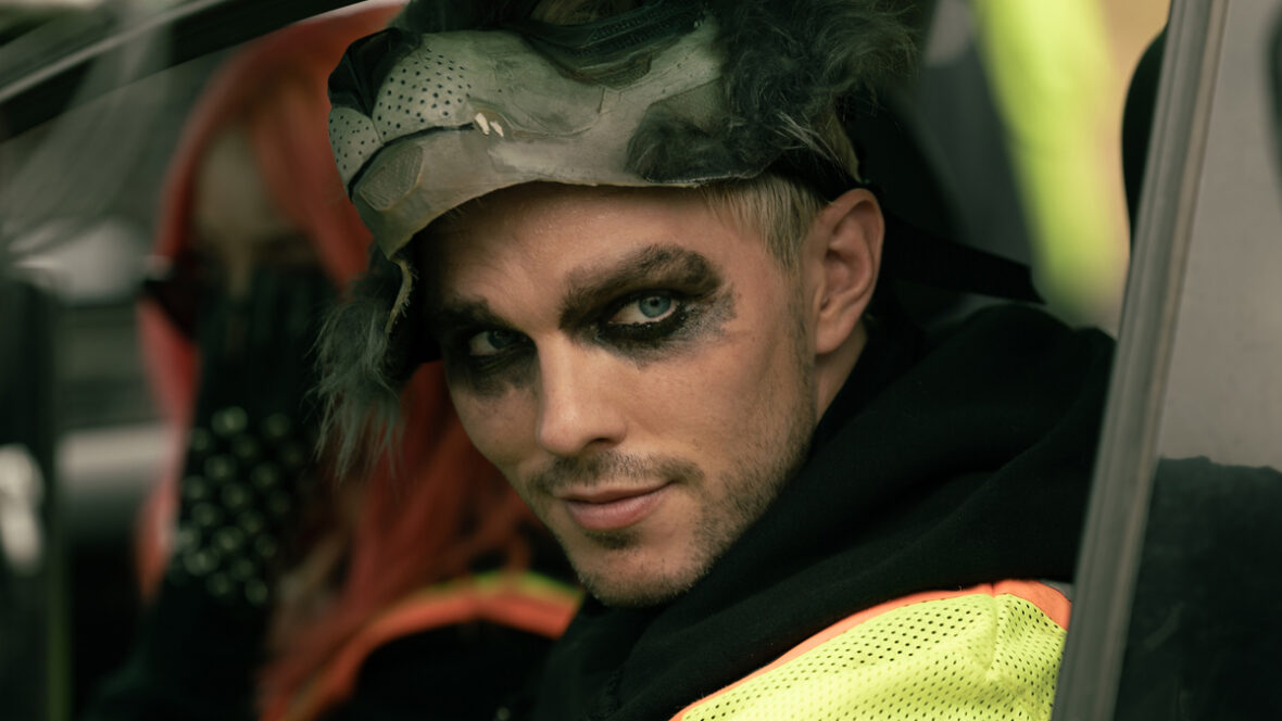 como-roubar-um-banco-01 Nicholas Hoult em