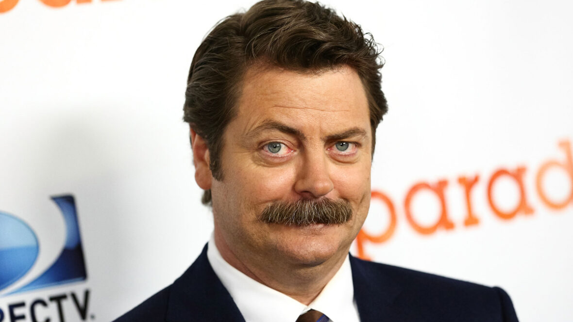 Tapete vermelho de Nick Offerman 2013
