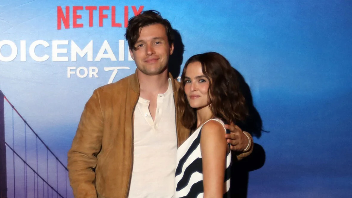 mensagens de voz para exibição de fãs de isabelle Nick Robinson e Zoey Deutch em mensagens de voz para exibição de Isabelle