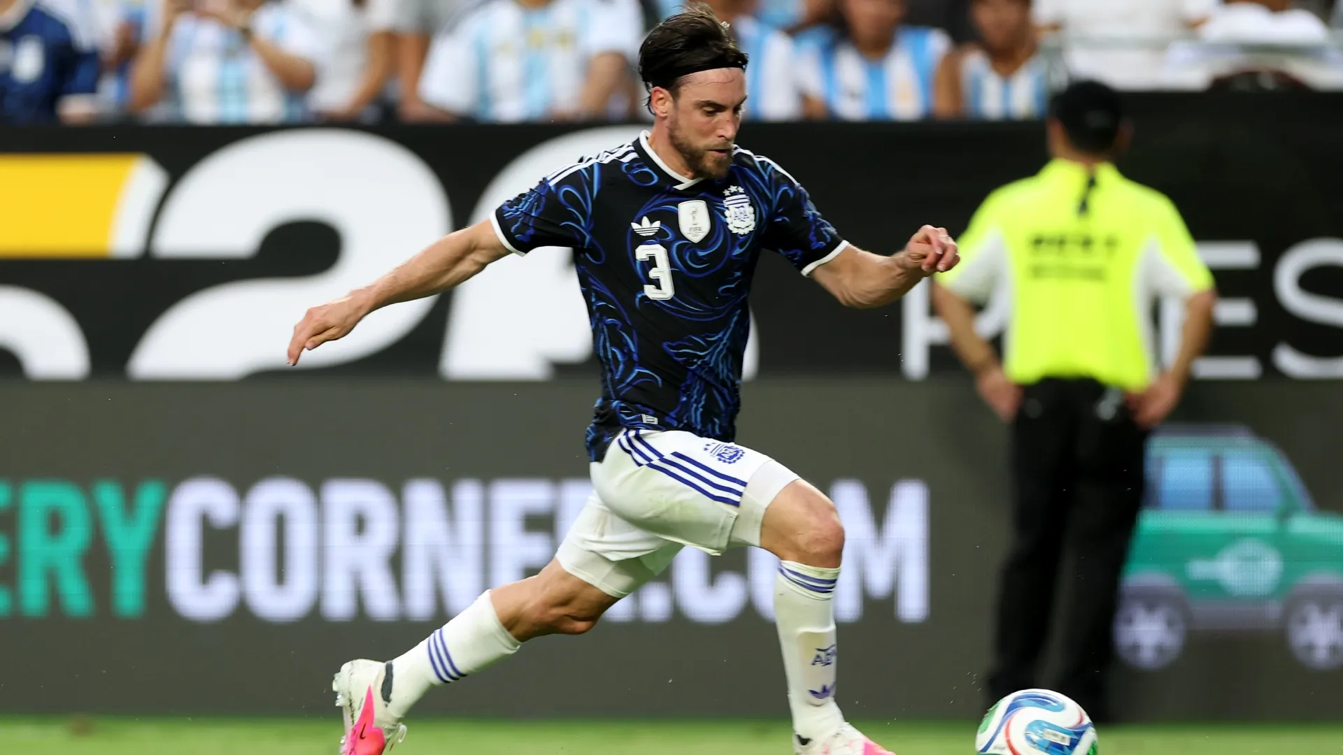 Nicolas Tagliafico nº 3 da Argentina.