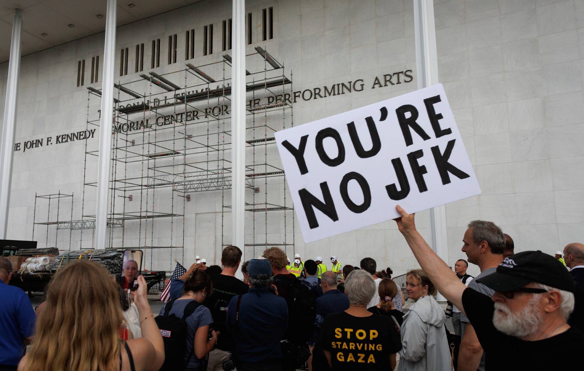 Protestors outside The Kennedy Center. CREDIT: Tom Brenner/Getty Images