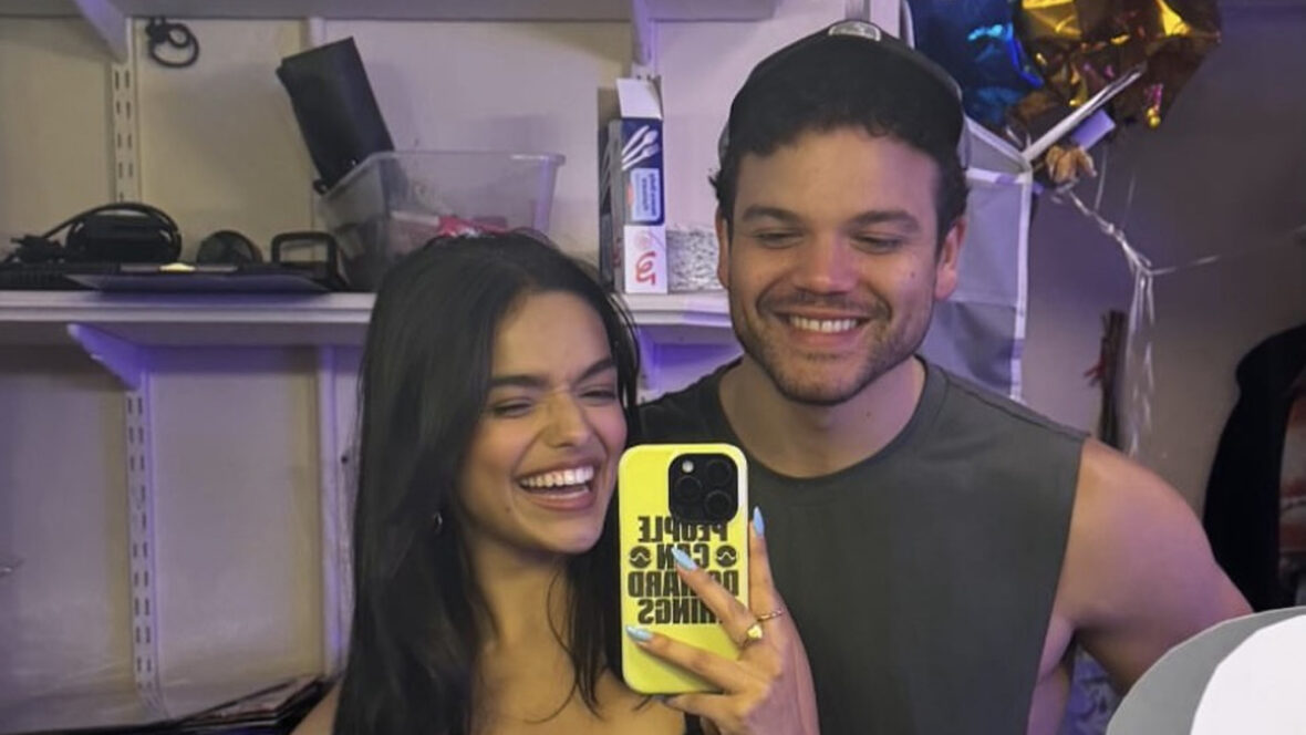Rachel Zegler compartilha nova selfie com o ex Josh Andres Rivera
