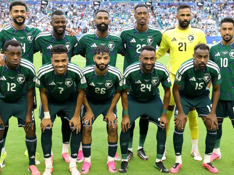 Qual é a classificação atual da Arábia Saudita na FIFA antes da partida da Copa do Mundo de 2026 contra a Espanha?