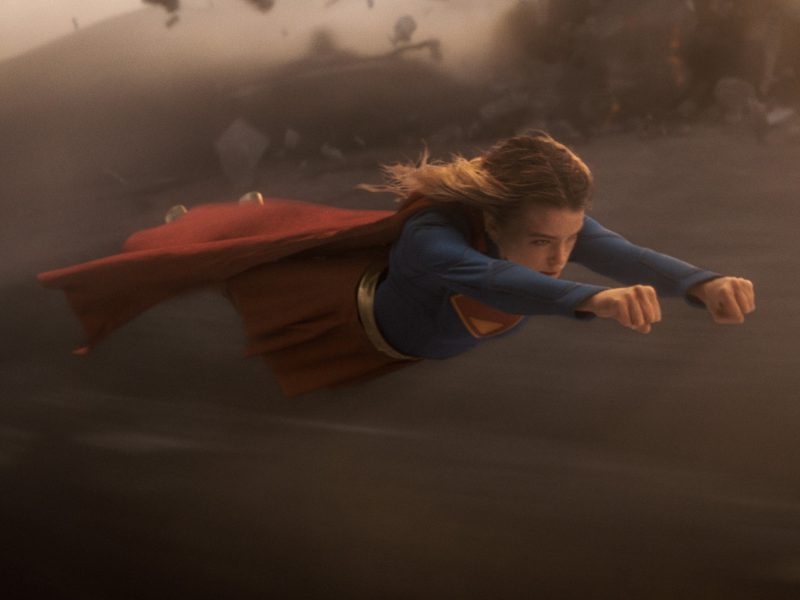 Saiba tudo sobre o novo filme da Supergirl neste verão