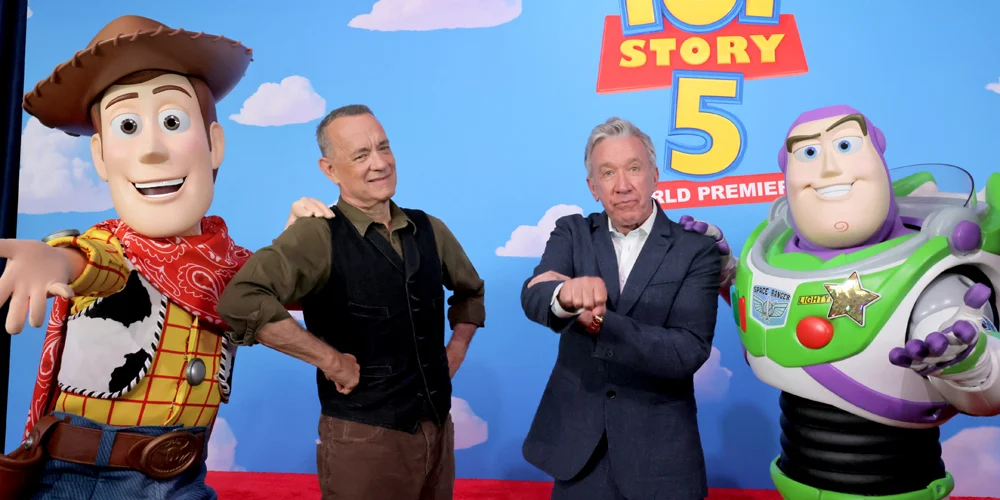 estreia de toy story Tom Hanks e Tim Allen assistem à estreia de Toy Story 5 em Los Angeles