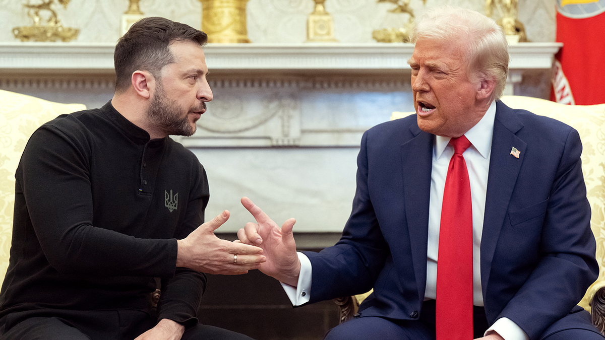 US President Donald Trump and Ukraine's President Volodymyr Zelenskyy meeting in the Oval Office