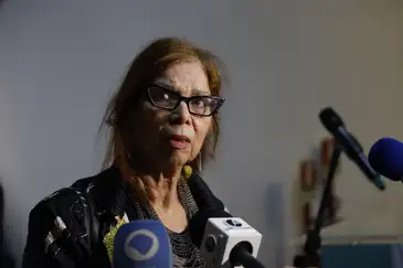 Rio de Janeiro (RJ), 30/06/2026 – Governo Federal promove entrega de certidões de óbito retificadas de pessoas mortas e desaparecidas durante a ditadura militar aos familiares. Vera Paiva, filha de Eunice e Rubens Paiva. Foto: Fernando Frazão/Agência Brasil