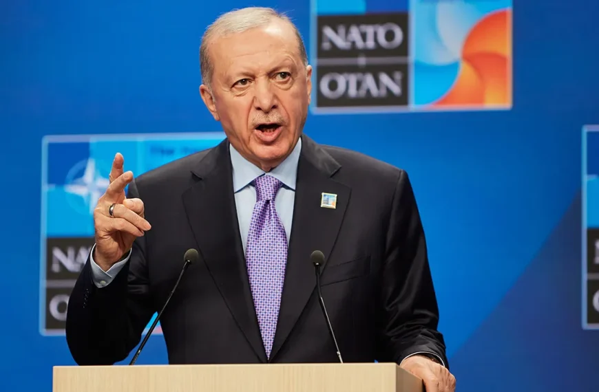 Trump aprova venda de armas de US$700 milhões para Turquia de Erdogan em meio a preocupações com sistema S-400 da Rússia