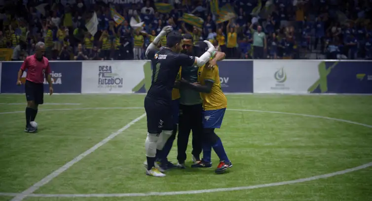Divulgação/O Jogo Mais Difícil seleção brasileira de futebol de cegos é homenageada no filme O jogo mais difícil - 2026