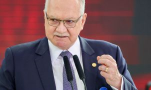Fachin estipula prazo para Mendonça e Gonet se manifestarem sobre acusação de Moraes