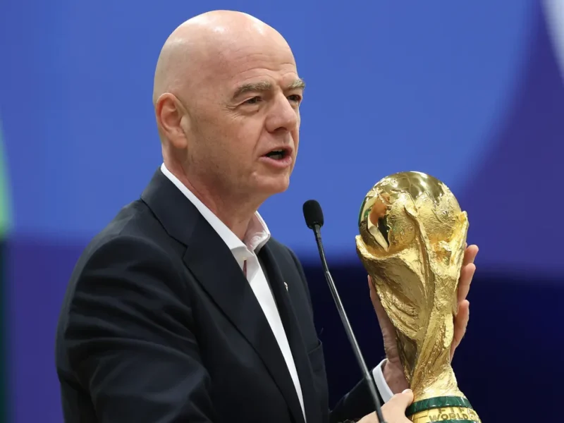 O presidente da FIFA, Gianni Infantino, anuncia novo protocolo do hino nacional para a Copa do Mundo de 2026