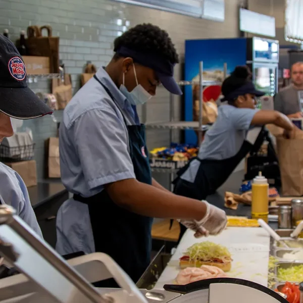 Jersey Mikes supera Chick-fil-A em satisfação do cliente nos EUA
