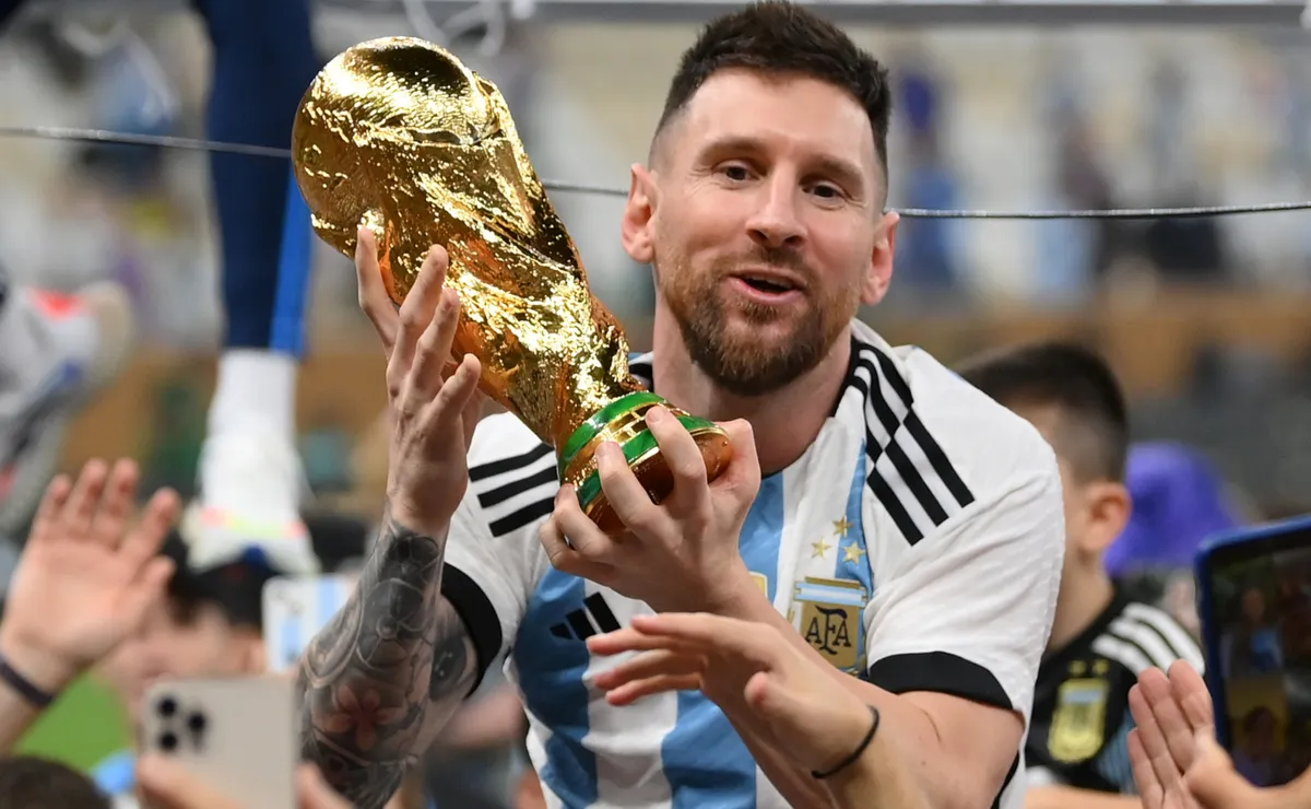 Messi encerra trajetória na seleção argentina com seis títulos e uma despedida no Monumental