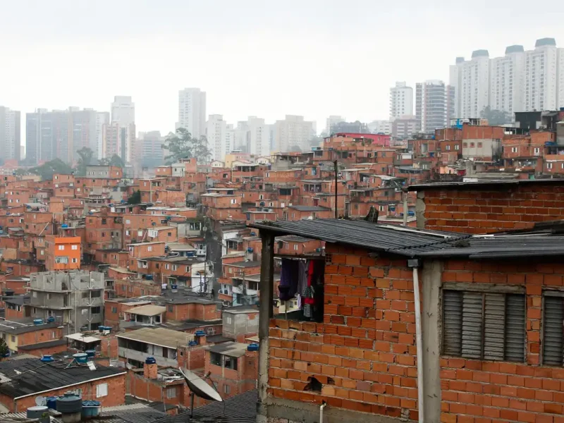 Abordagem da Polícia Militar deixa um homem baleado em Paraisópolis