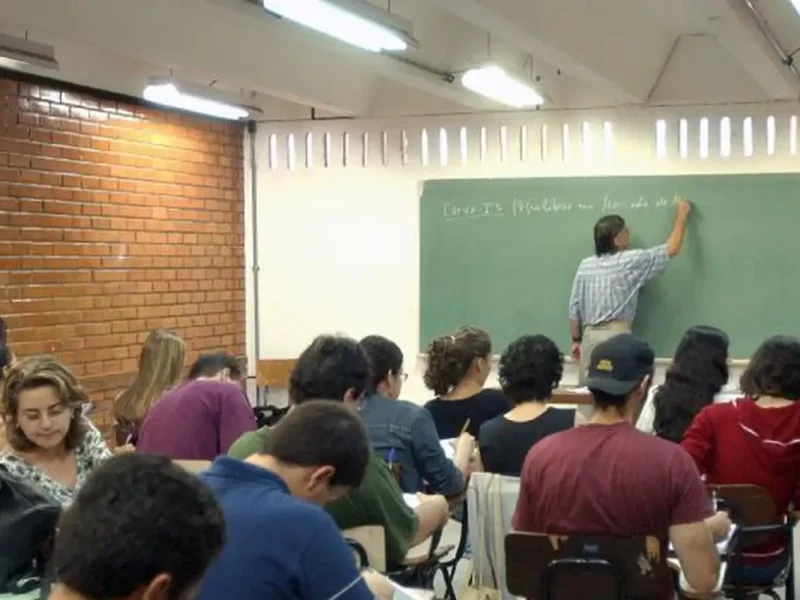 Fies do 2º semestre: prazo de adesão de instituições termina hoje