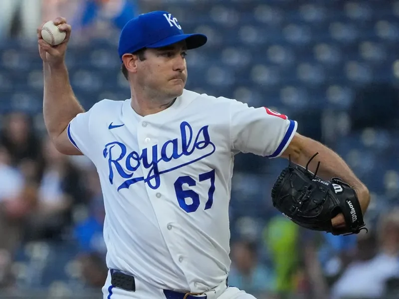 Seth Lugo lidera Kansas City Royals em busca de vitória crucial contra Tampa Bay