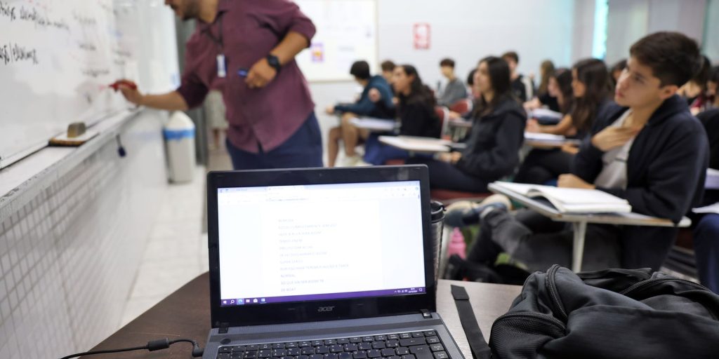Fies: pré-selecionados têm até segunda-feira para complementar inscrição