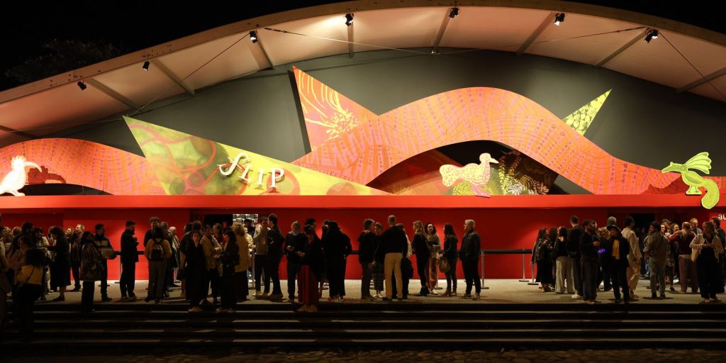 Flip 2026 começa em Paraty com foco na língua portuguesa e lançamento de livro sobre tragédia de Brumadinho