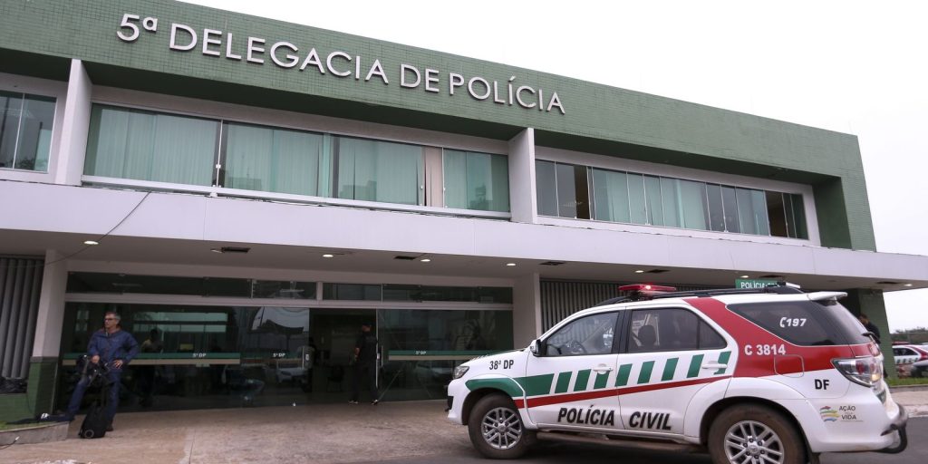 Polícia Civil do DF não indicia Bolsonaro no caso de arma apreendida