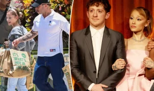 Ethan Slater soube por amigos que Ariana Grande reatou com ex-namorado Ricky Alvarez, diz site