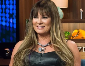Ex-estrela de Real Housewives of Orange County, Jeana Keough, de 70 anos, é diagnosticada com câncer na língua