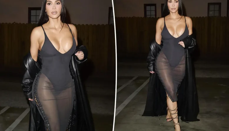 Kim Kardashian aparece com vestido totalmente transparente em evento em Los Angeles