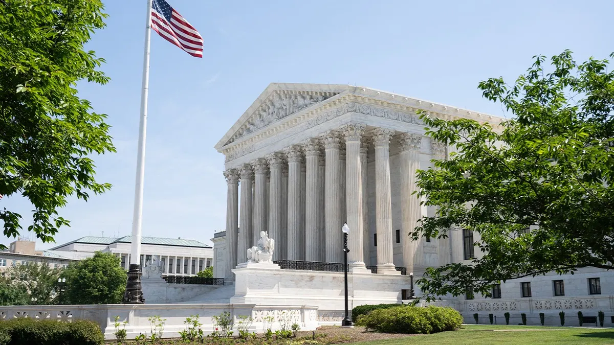 SUPREME COURT EXTERIOR DC USA