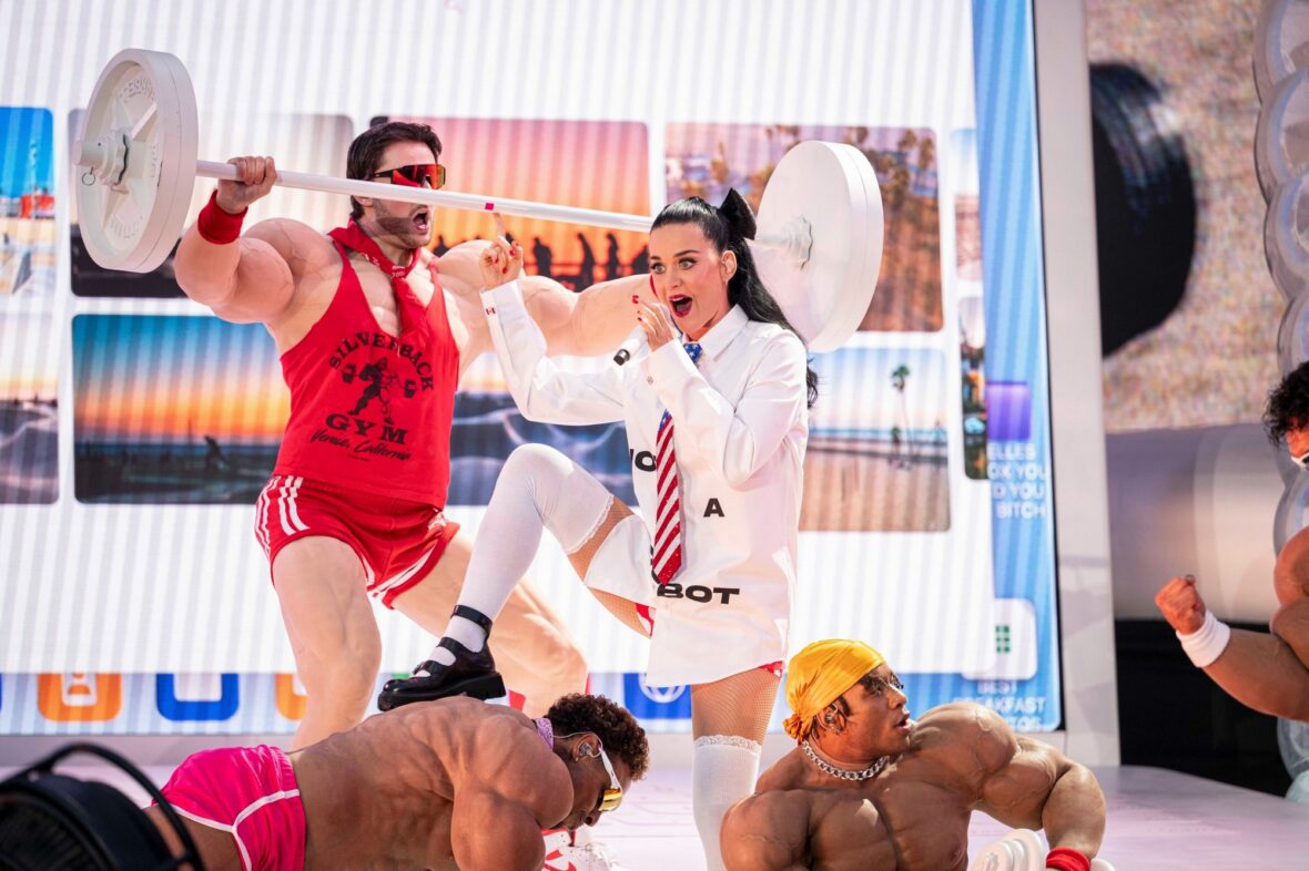 Katy Perry se apresenta no Castelo de Cardiff, no País de Gales