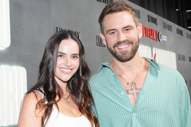 Nick Viall dá as boas-vindas aos gêmeos