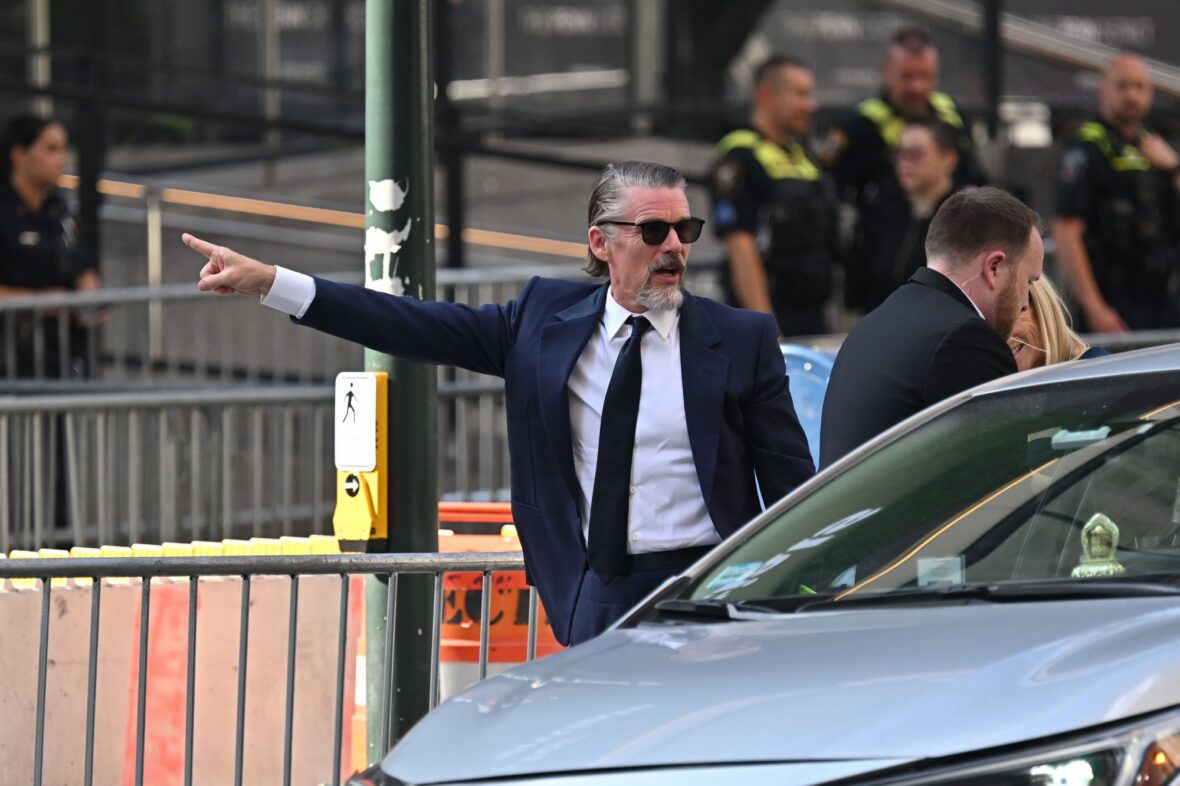 Ethan Hawke chega ao Madison Square Garden