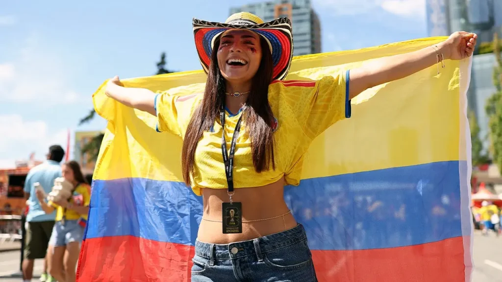 Torcida colombiana invade Vancouver e transforma hotel da seleção em palco de festa antes de duelo com a Suíça