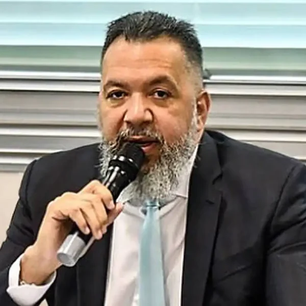 Moraes concede liberdade a ex-prefeito de Belford Roxo preso com fuzil durante operação da PF